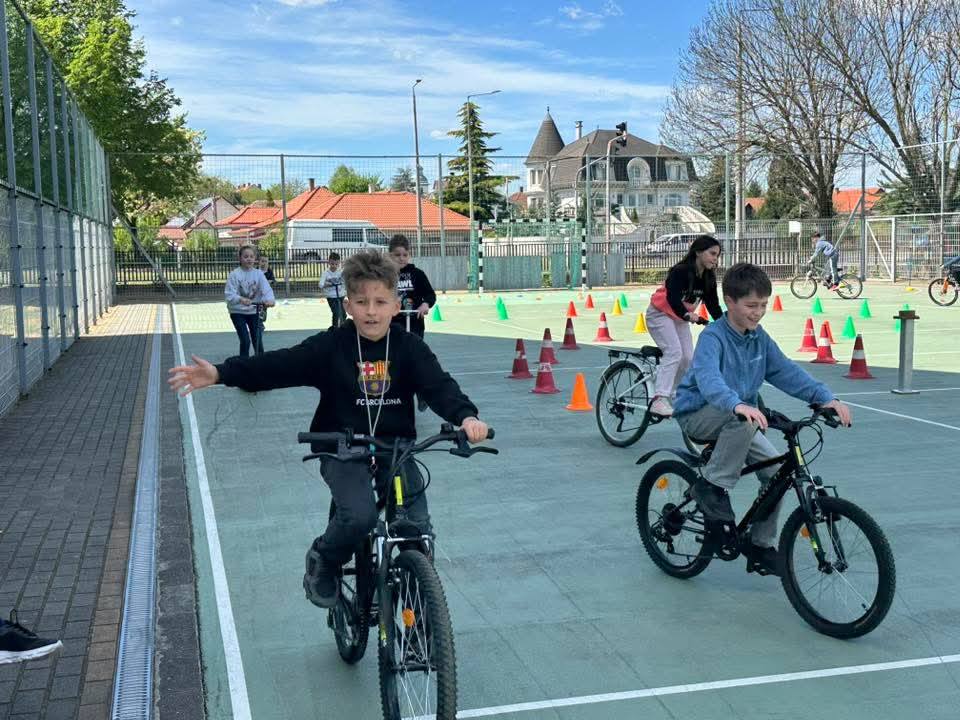 675787485_122178580754875812_2632787214868318878_n