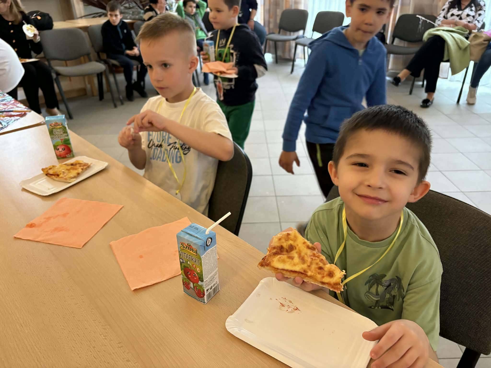 677802873_122178258422875812_3577386399831479950_n