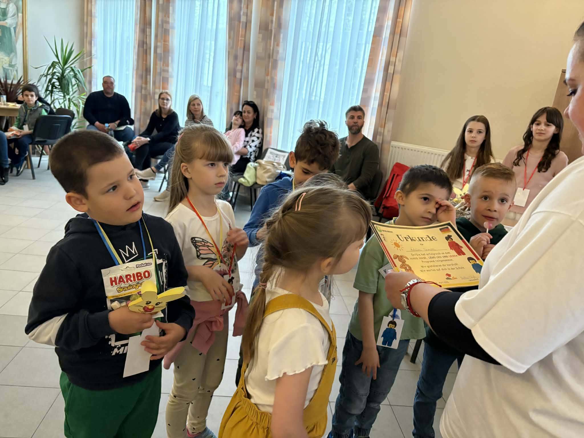 678955128_122178258368875812_1572019811569821077_n