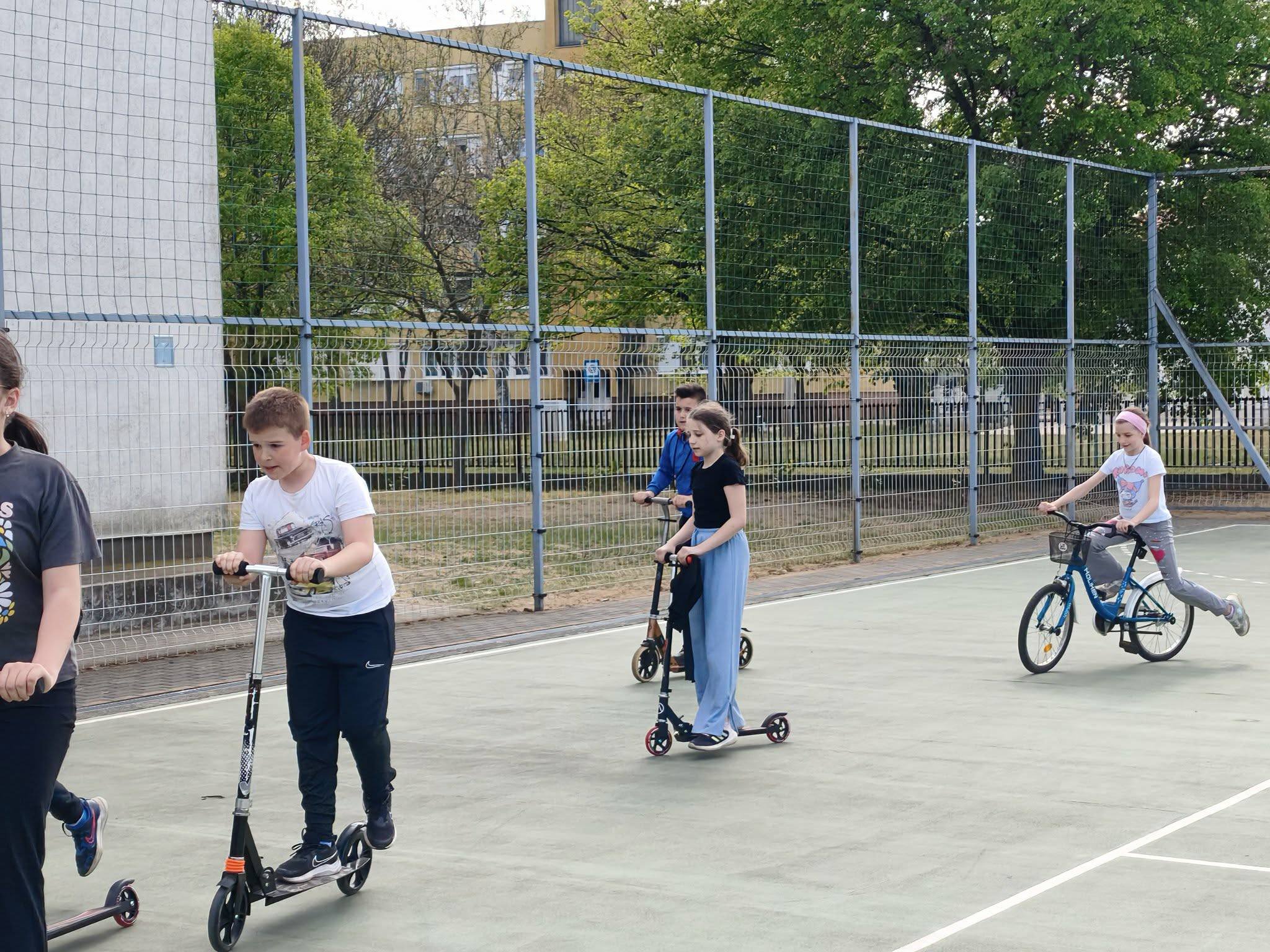 680176206_122178584558875812_8406061930406082781_n